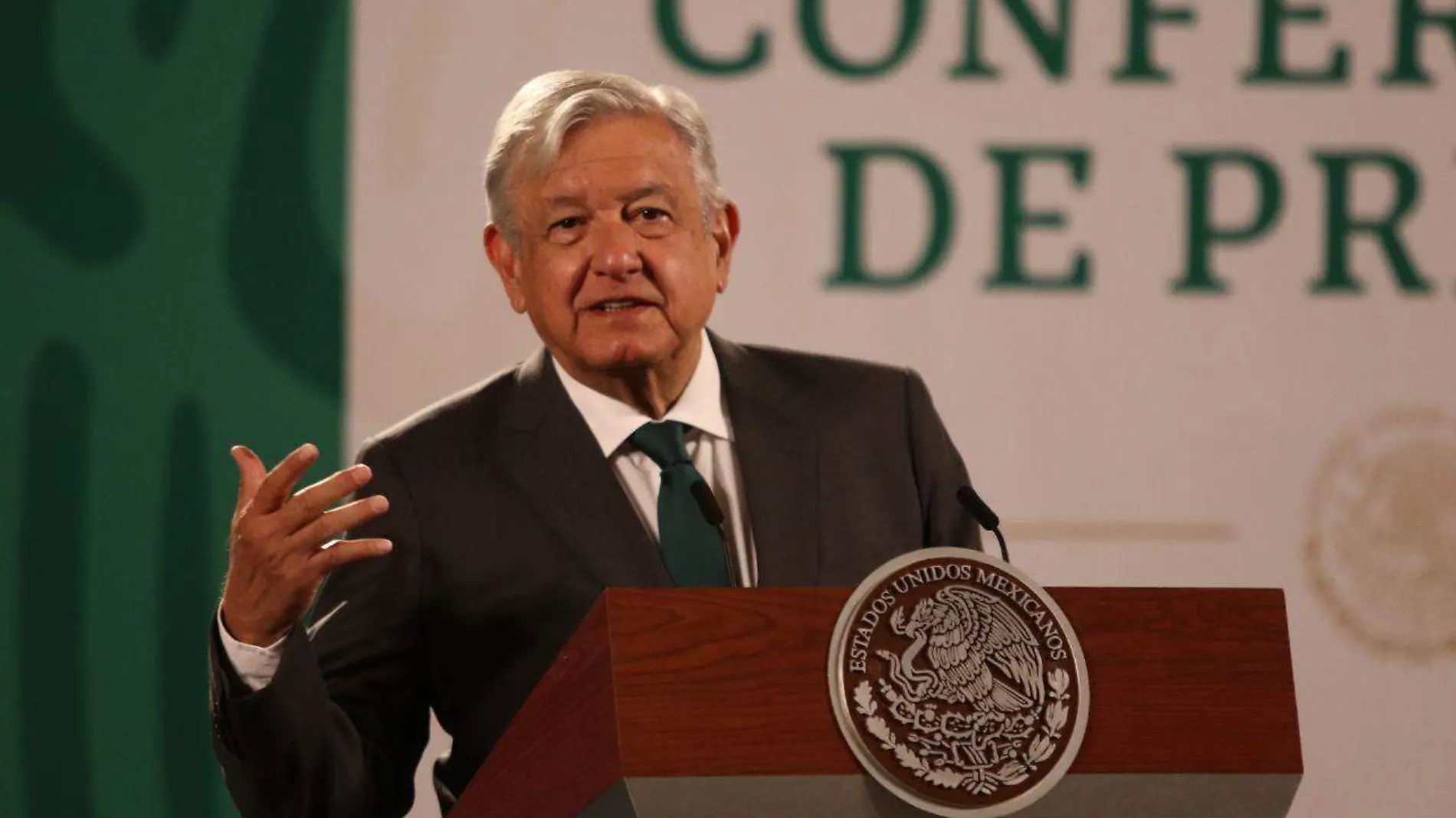 Apoya AMLO consulta de Zaldívar